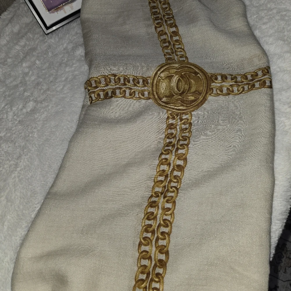 🔥 Chanel Chain Scarf EUC 🔥